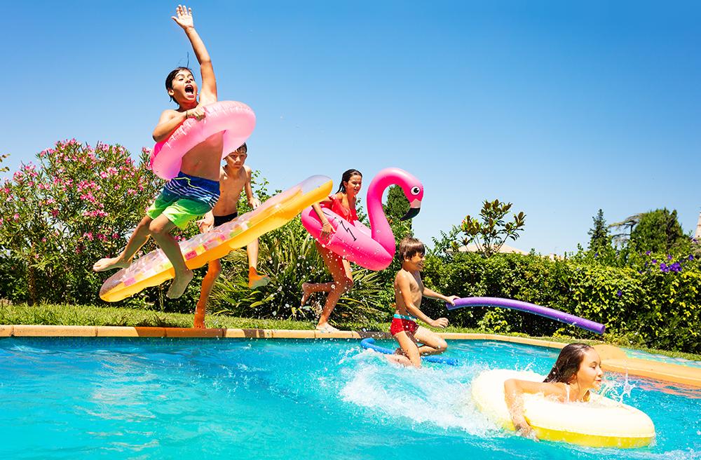 Bouée et brassière de piscine : comment choisir